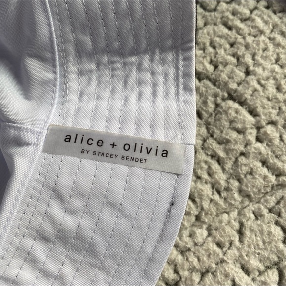 reversible bucket hat - Picture 2 of 3